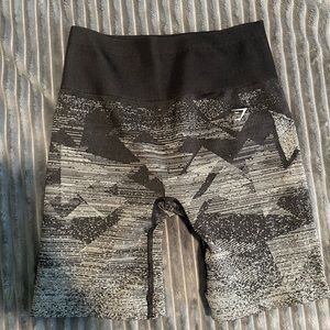 Gymshark size medium ombre shorts